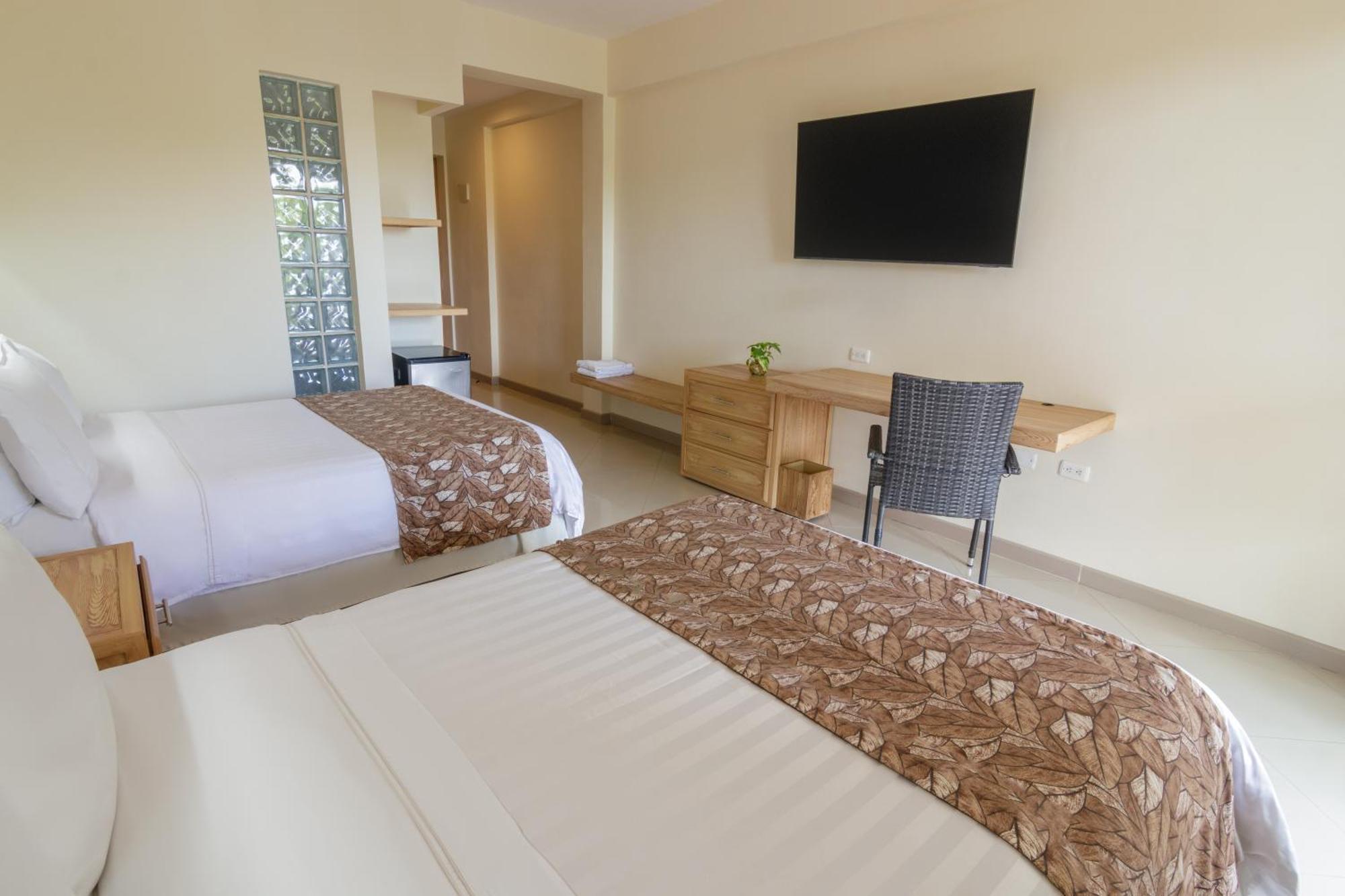 Ghl Hotel Club El Puente Girardot Esterno foto