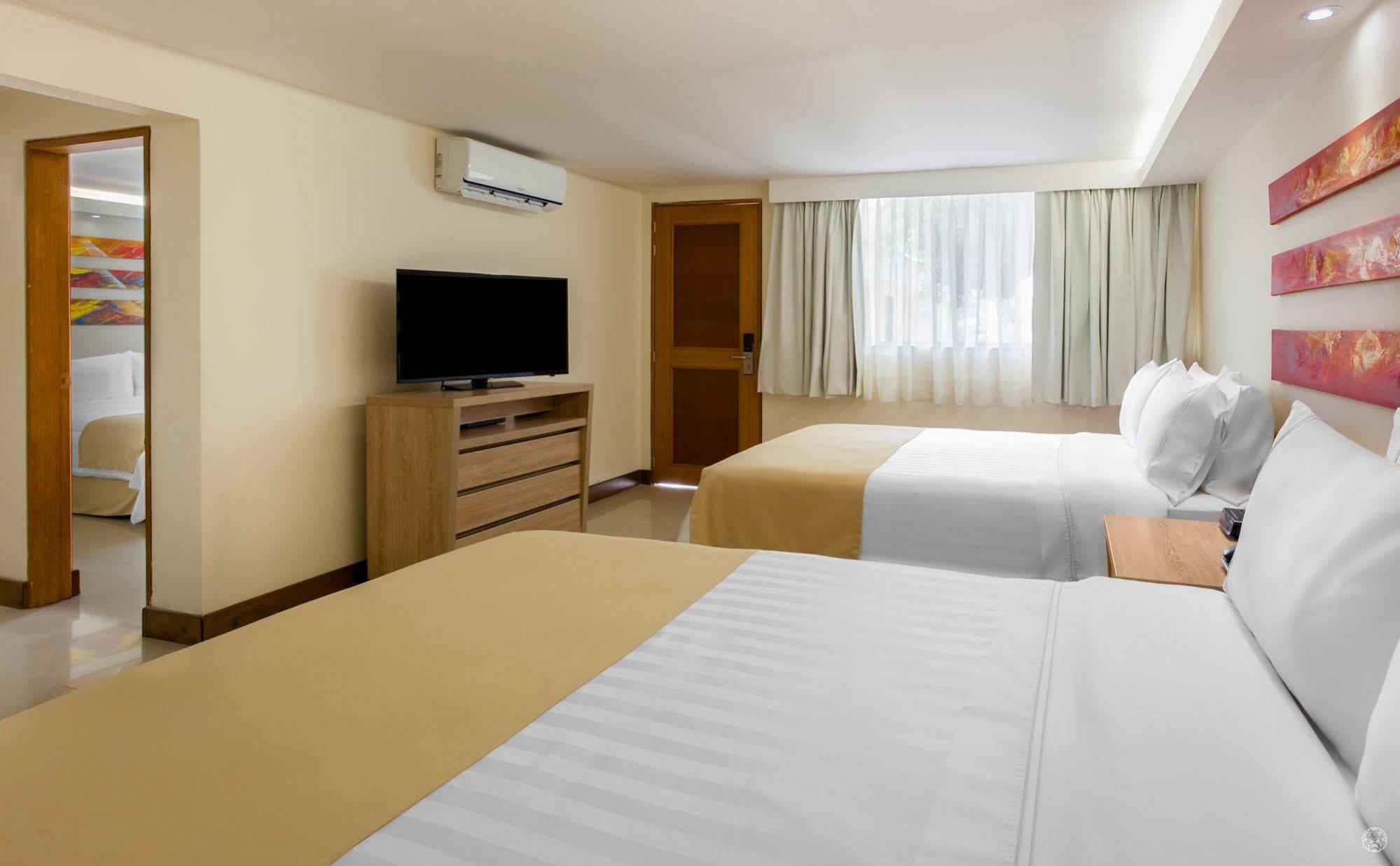 Ghl Hotel Club El Puente Girardot Esterno foto